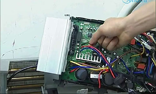 西宁市美的空调电话是多少